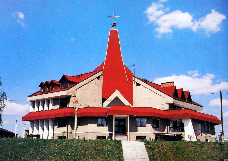 Ławki - Kościół pw. Ciała i Krwi Pańskiej