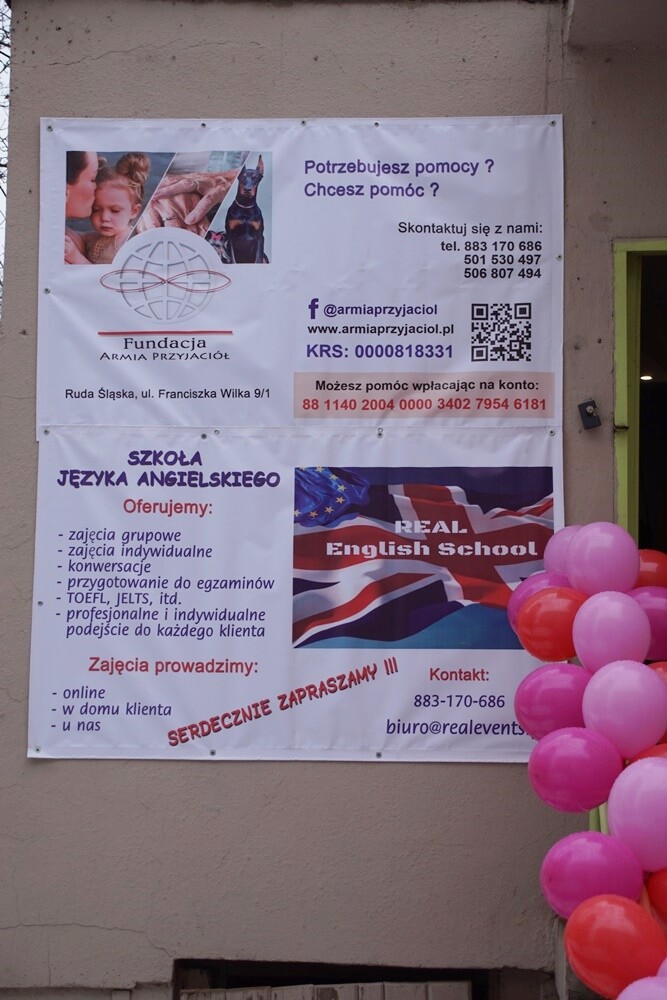 Rudzka Fundacja Armia Przyjaciół zaprasza do nowej siedziby. Jej oficjalne otwarcie odbyło się dzisiaj (30.01) o godz. 9.00. W nowym miejscu przygotowano stały kiermasz charytatywny, z którego fundusze zostaną przeznaczane na działalność fundacji oraz jej podopiecznych.