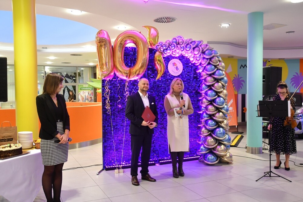 Park Wodny Aquadrom w Rudzie Śląskiej obchodzi w tym roku 10-lecie istnienia. Z tego powodu na wszystkich odwiedzających wczoraj rudzki park wodny czekało atrakcji. 

fot. Jacek Knapik