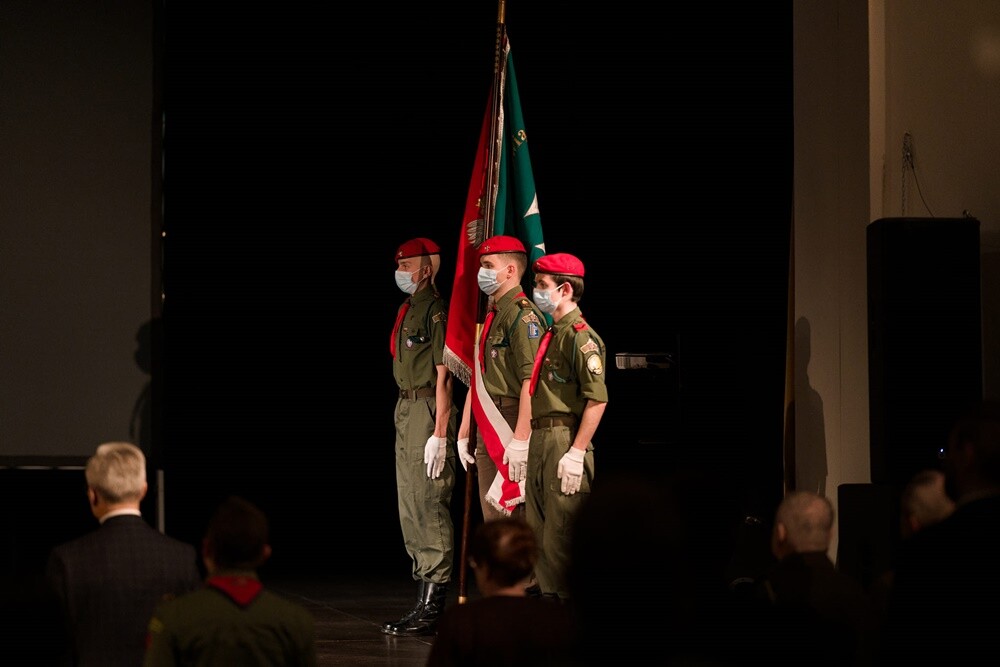 Hufiec Ruda Śląska świętuje 100-lecie harcerstwa na terenach miasta. Z tej okazji w czwartek, 18 listopada, podczas uroczystej gali zostały wręczone nagrody i wyróżnienia dla osób najbardziej zaangażowanych w działalność rudzkiej organizacji. 
fot. UM Ruda Śląska / Hufiec ZHP