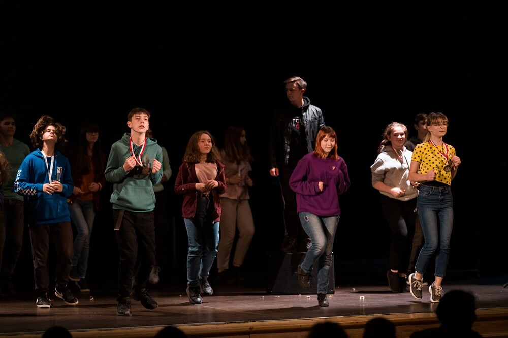 Hufiec Ruda Śląska świętuje 100-lecie harcerstwa na terenach miasta. Z tej okazji w czwartek, 18 listopada, podczas uroczystej gali zostały wręczone nagrody i wyróżnienia dla osób najbardziej zaangażowanych w działalność rudzkiej organizacji. 
fot. UM Ruda Śląska / Hufiec ZHP