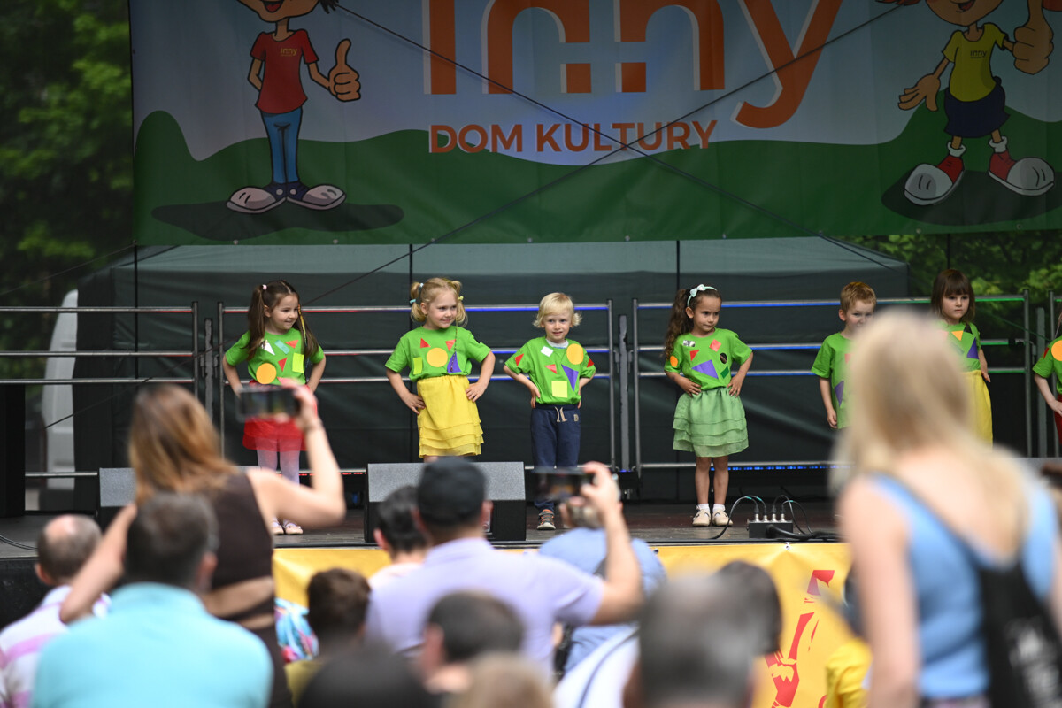 To już 15 lat! W sobotnie popołudnie, 31 maja w Kochłowicach odbył się rodzinny festyn organizowany przez In-ny Dom Kultury. / fot. Marek Faber