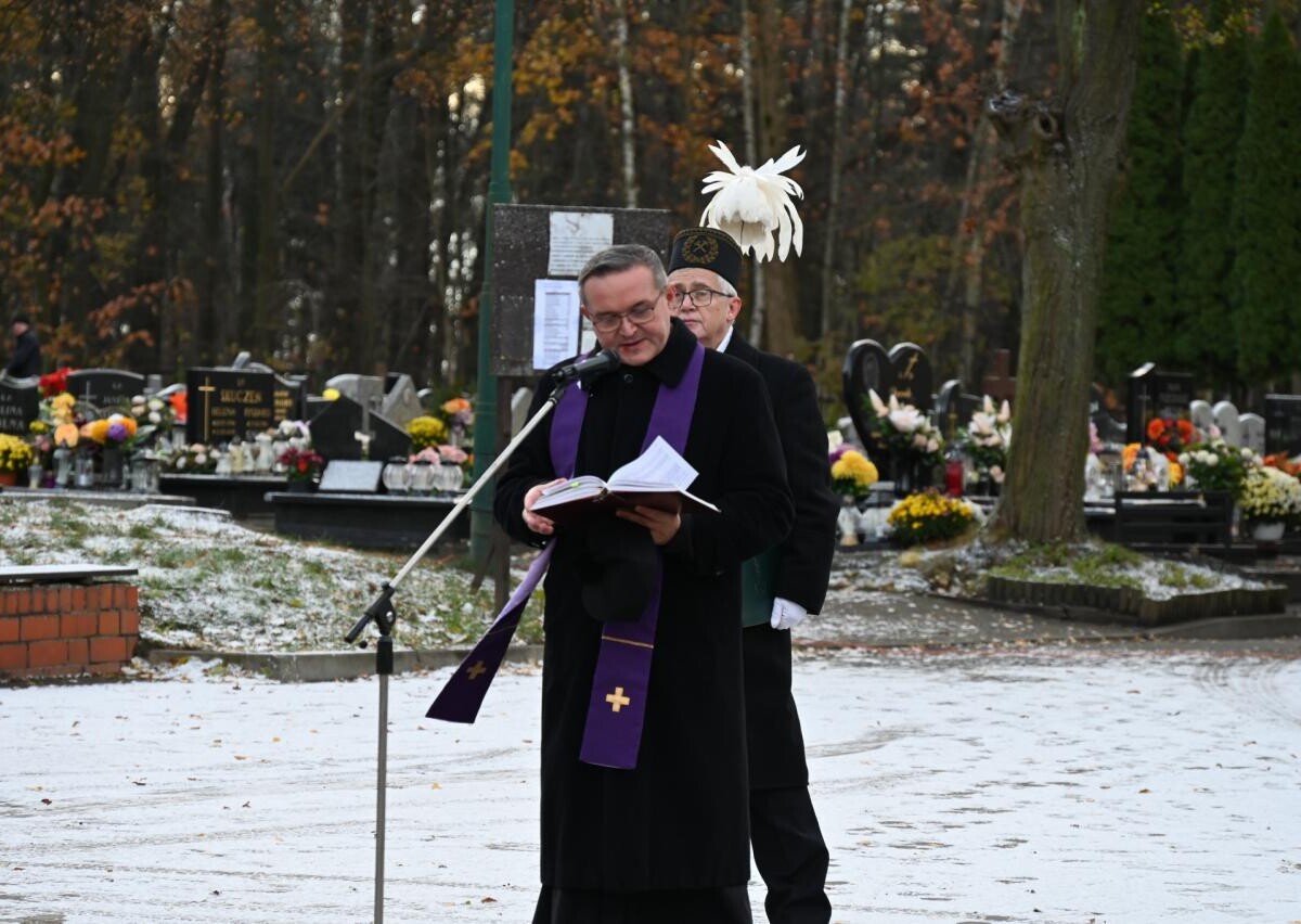 Dziś mija 18. rocznica tragicznego wypadku na kopalni Halemba - dokładnie 21 listopada 2006 roku w wyniku podziemnego wybuchu metanu śmierć poniosło 23 górników / fot. UM Ruda Śląska