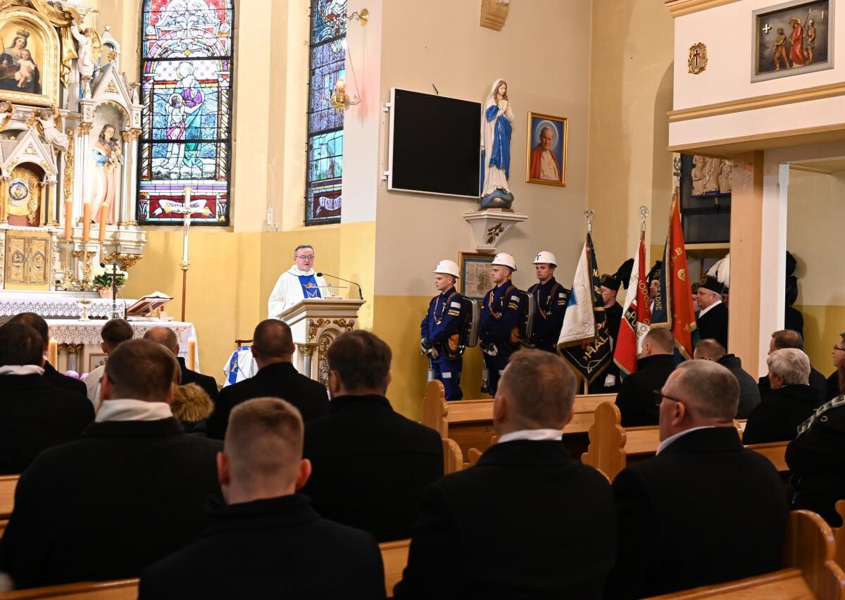 Dziś mija 18. rocznica tragicznego wypadku na kopalni Halemba - dokładnie 21 listopada 2006 roku w wyniku podziemnego wybuchu metanu śmierć poniosło 23 górników / fot. UM Ruda Śląska