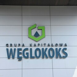 Pikieta hutników pod siedzibą Węglokoksu