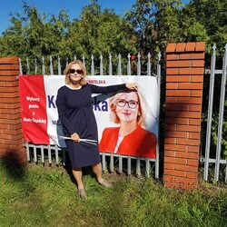 zrywane plakaty wyborcze