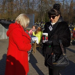 Zbierali datki na ratowanie starego cmentarza w Orzegowie