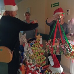 Podarowali dzieciom w szpitalu uśmiech