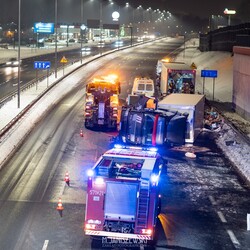 Wypadek TIR-a na DTŚ