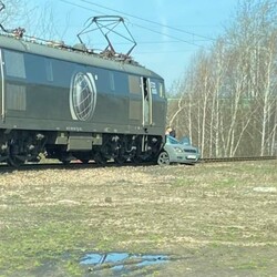 Halemba: Zderzenie pociągu z samochodem