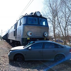 Halemba: Zderzenie pociągu z samochodem