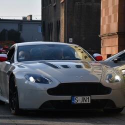 Mikołaj w super bryce