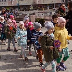 Dzieci witają wiosnę