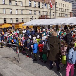 Dzieci witają wiosnę