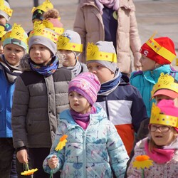 Dzieci witają wiosnę