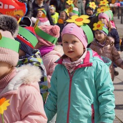 Dzieci witają wiosnę