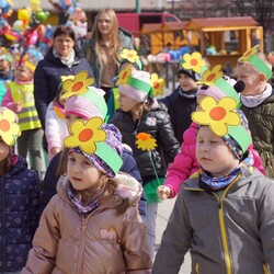 Dzieci witają wiosnę