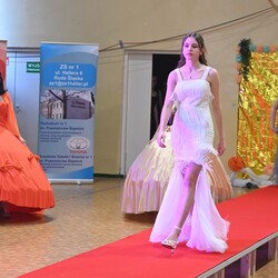 Pokaz mody w ZS nr 1