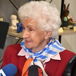  W kręgu poezji i prozy lagrowej więźniarek KL Ravensbruck