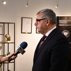  W kręgu poezji i prozy lagrowej więźniarek KL Ravensbruck