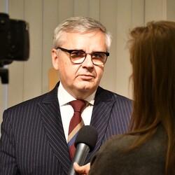  W kręgu poezji i prozy lagrowej więźniarek KL Ravensbruck