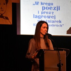  W kręgu poezji i prozy lagrowej więźniarek KL Ravensbruck