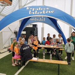 Piłkarki na murawie