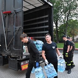 Dary dla powodzian w Grodkowie