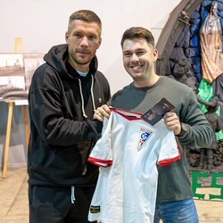 Lukas Podolski odwiedził Ruch Bielszowice