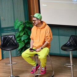 Wykład o hejcie, tolerancji i pasji w III LO