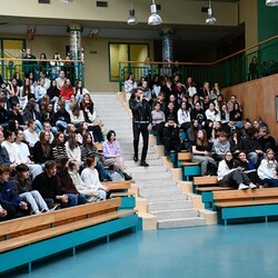 Wykład o hejcie, tolerancji i pasji w III LO