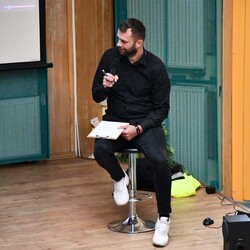 Wykład o hejcie, tolerancji i pasji w III LO