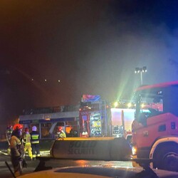 Pożar hali przy Teatralnej 7