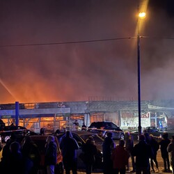 Pożar hali przy Teatralnej 7