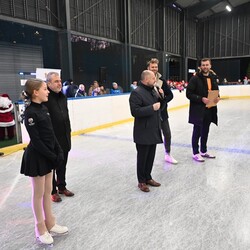 Otwarcie lodowiska na Burloch Arenie