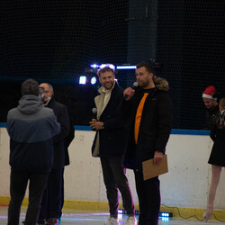 Otwarcie lodowiska na Burloch Arenie