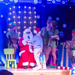 Spotkanie z Mikołajem w In-nYm Domu Kultury w Kochłowicach