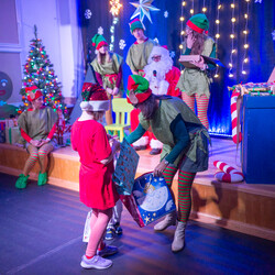 Spotkanie z Mikołajem w In-nYm Domu Kultury w Kochłowicach