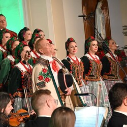 Kolędowanie z Zespołem Pieśni i Tańca „Śląsk” w Bielszowicach