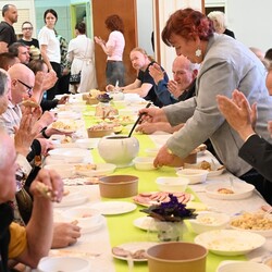 Śniadanie Wielkanocne dla osób potrzebujących