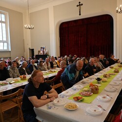 Śniadanie Wielkanocne dla osób potrzebujących