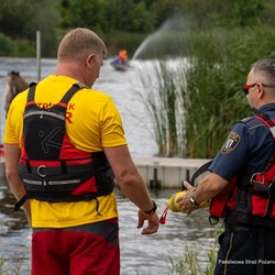 Służby ratunkowe ćwiczyły nad stawem Kokotek