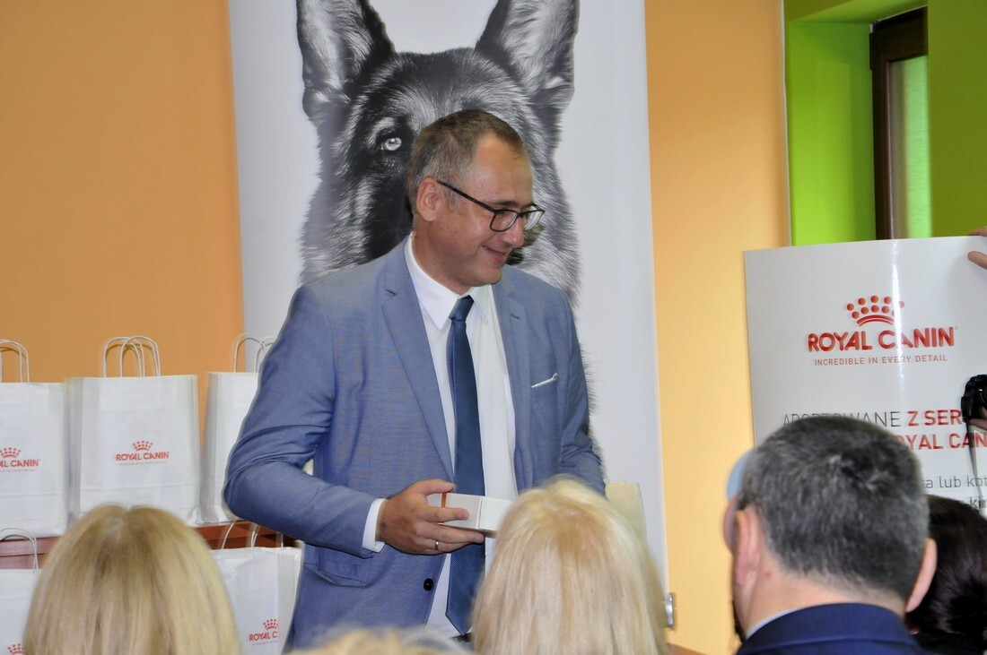 Towarzystwo Opieki nad Zwierzętami "FAUNA" obchodzi 25-lecie istnienia. Podczas oficjalnej uroczystości celebrującej ten jubileusz TOZ otrzymało do użytkowania budynek przeznaczony na cele statutowe, wręczono również nagrody laureatom konkursu "Jestem przyjacielem zwierząt...".