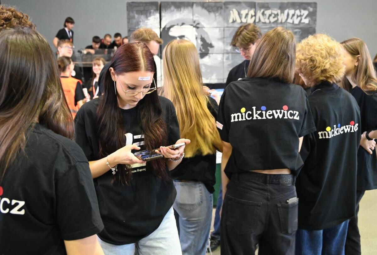 Giełda Szkół Ponadpodstawowych w Rudzie Śląskiej – setki ósmoklasistów poznało ofertę szkół średnich i zawodowych. Czas na wybór przyszłości / fot. UM Ruda Śląska