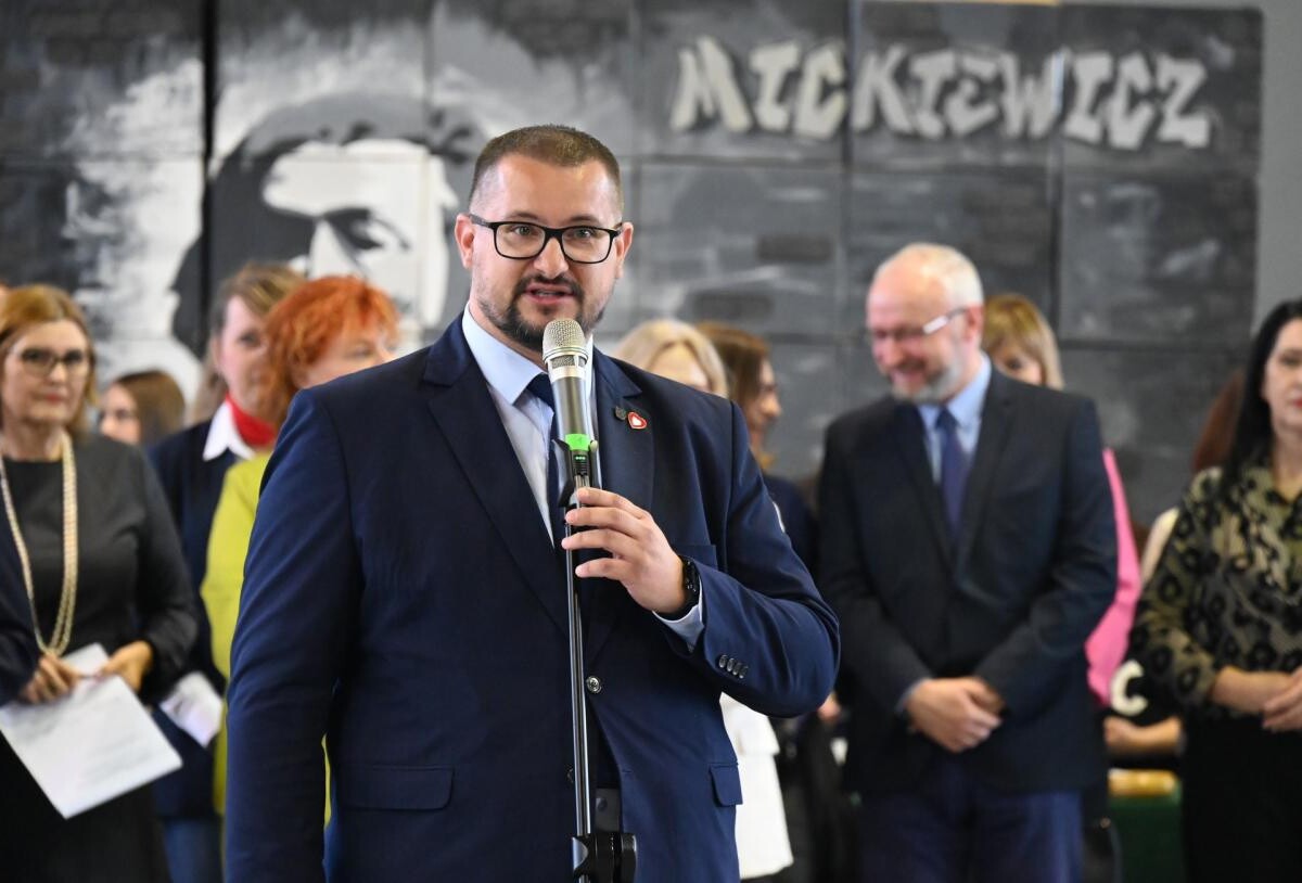 Giełda Szkół Ponadpodstawowych w Rudzie Śląskiej – setki ósmoklasistów poznało ofertę szkół średnich i zawodowych. Czas na wybór przyszłości / fot. UM Ruda Śląska