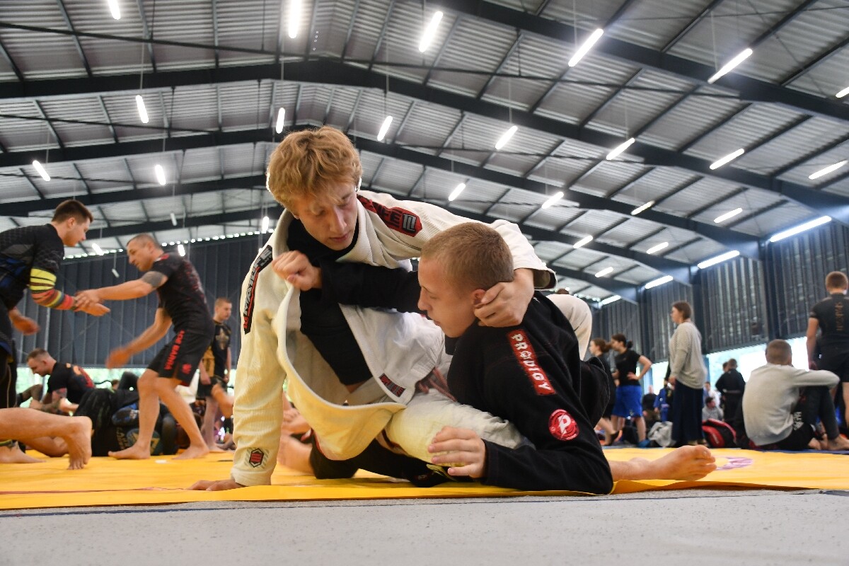 Dziś pogoda nie dopisała. Kulanie na Lufcie tym razem pod zadaszeniem! / fot. Jacek Knapik
