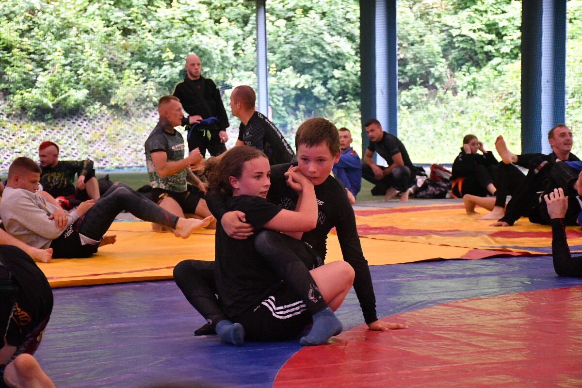 Dziś pogoda nie dopisała. Kulanie na Lufcie tym razem pod zadaszeniem! / fot. Jacek Knapik