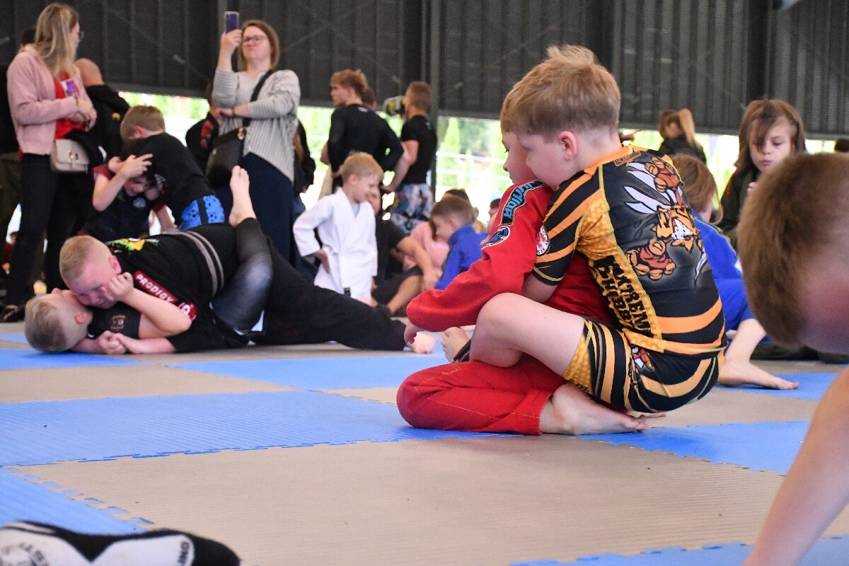 Dziś pogoda nie dopisała. Kulanie na Lufcie tym razem pod zadaszeniem! / fot. Jacek Knapik