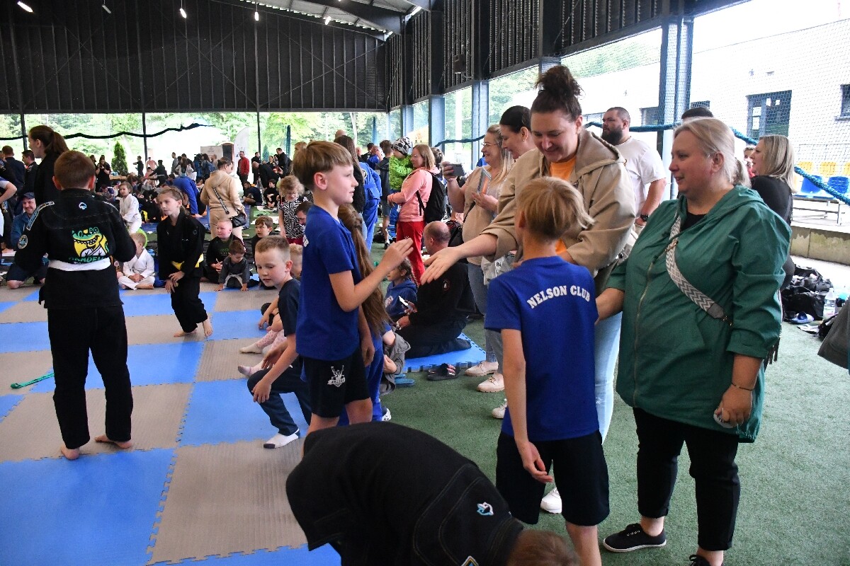 Dziś pogoda nie dopisała. Kulanie na Lufcie tym razem pod zadaszeniem! / fot. Jacek Knapik