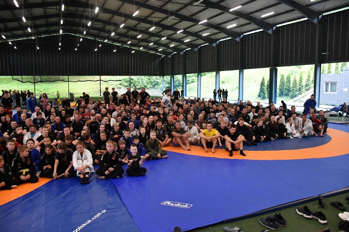 Dziś pogoda nie dopisała. Kulanie na Lufcie tym razem pod zadaszeniem! / fot. Jacek Knapik